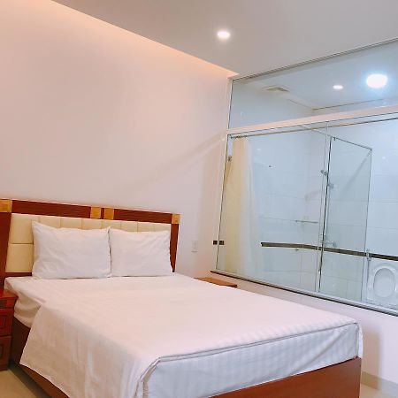Hoang Ngoc Hotel Плейку Екстер'єр фото