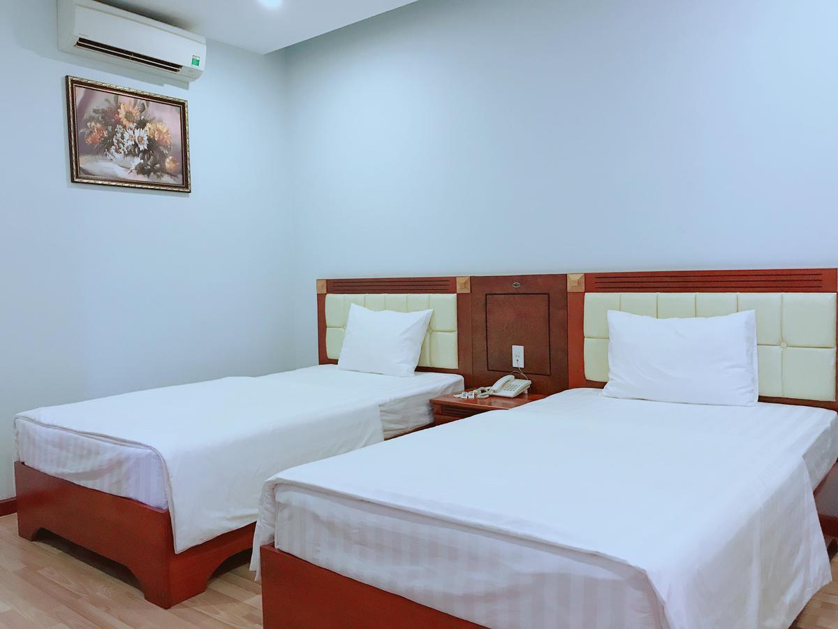 Hoang Ngoc Hotel Плейку Екстер'єр фото